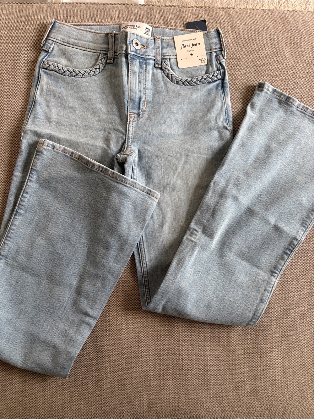 abercrombie kids Girls Light Wash High Rise Flare Jeans Size 9/10 Long NWT